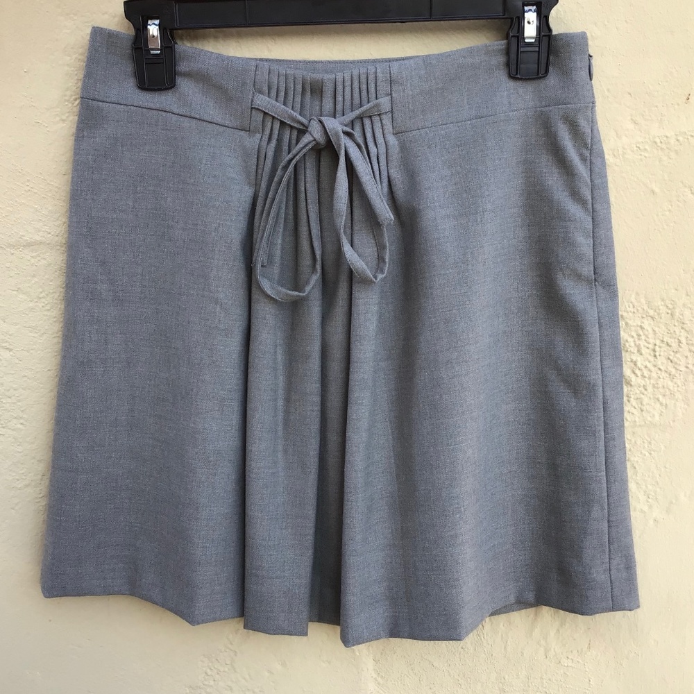 GAP Gray Pleated Detail Skirt